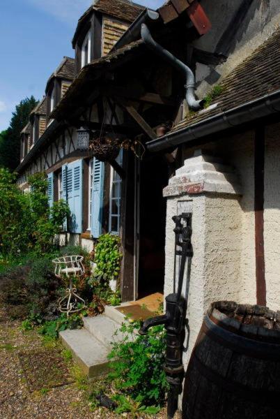 Chambres D'Hotes La Levriere Saint-Denis-le-Ferment Eksteriør bilde